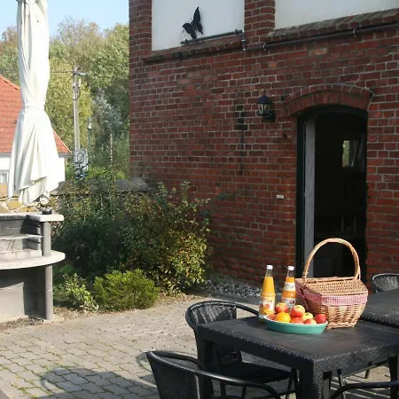 Elegantes In Bastorf Nahe Dem 펜션